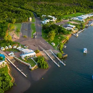 Hinchinbrook Marine Cove Resort